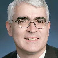 Headshot ofLouis Gutierrez